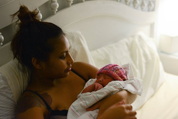 How to Really Find Out How A Postpartum Mom is Doing